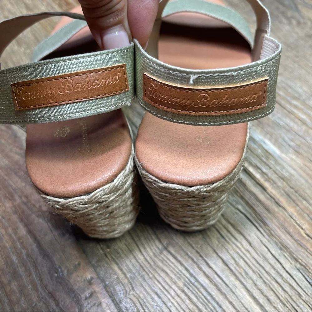 Tommy Bahama Sakura  Gold Wedge Heel Espadrilles Sandals Size 8.5